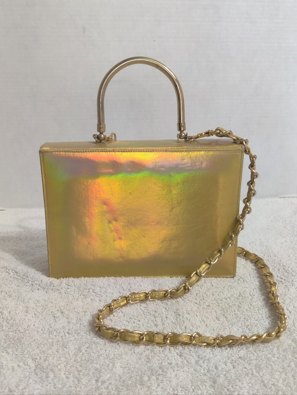 Estilos Gold Iridescent Top-Handle Shoulder Bag - Picture 4 of 8